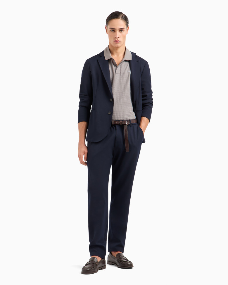 Брюки chinos Slim Fit: приталенный силуэт, но не слишком узкий. Высокая