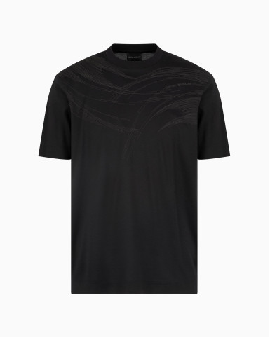 Футболка Regular Fit: классический крой, средняя свобода движений.