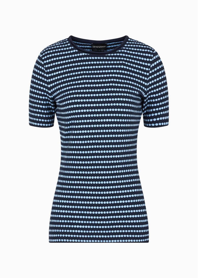 Топ з коротким рукавом Slim Fit: приталений силует, але не надто вузький.