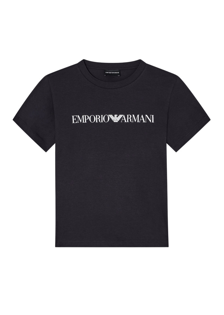 Футболка Slim Fit: приталений силует, але не надто вузький.