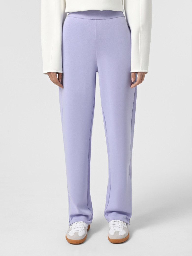 Брюки джерси Regular Fit: классический крой, средняя свобода движений. Средняя