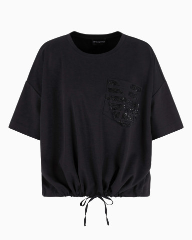Футболка Relaxed Fit: свободный крой для максимального комфорта.