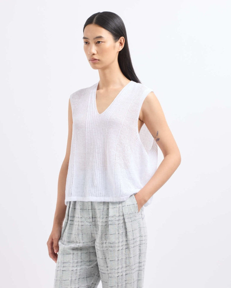 Топ з коротким рукавом Relaxed Fit: вільний крій для максимального комфорту.