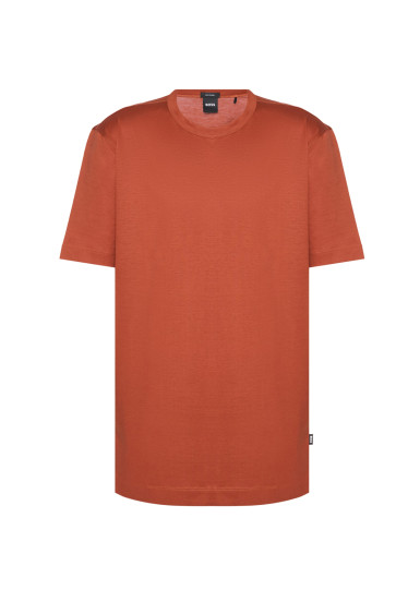 Футболка Regular Fit: классический крой, средняя свобода движений.