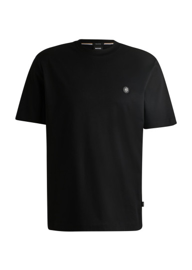 Футболка Regular Fit: классический крой, средняя свобода движений.