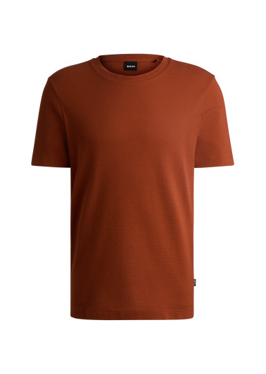 Футболка Regular Fit: классический крой, средняя свобода движений.