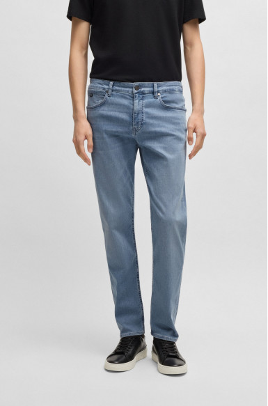 Джинсы Regular Regular Fit: классический крой, средняя свобода движений.