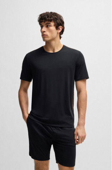 Пижама для дома и сна Regular Fit: классический крой, средняя свобода движений.