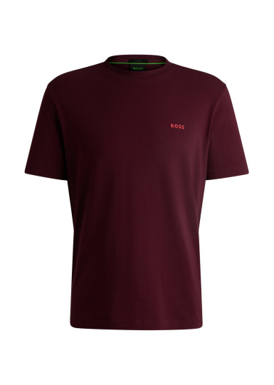 Футболка Regular Fit: классический крой, средняя свобода движений.
