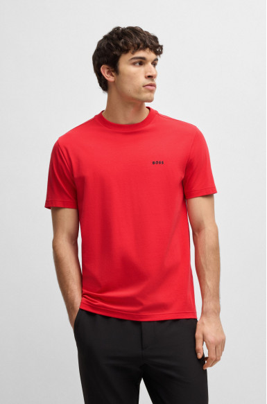 Футболка Regular Fit: классический крой, средняя свобода движений.