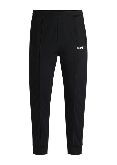 Спортивные брюки Regular Fit: классический крой, средняя свобода движений.