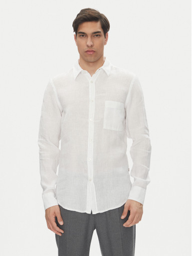 Сорочка повседневная Regular Fit: классический крой, средняя свобода движений.