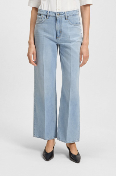 Джинсы Regular Regular Fit: классический крой, средняя свобода движений. Средняя
