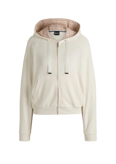 Спортивная кофта Regular Fit: классический крой, средняя свобода движений.