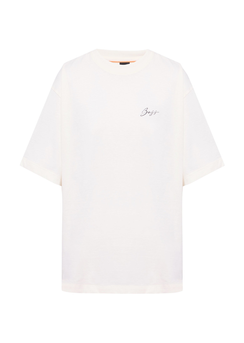 Футболка Regular Fit: классический крой, средняя свобода движений.