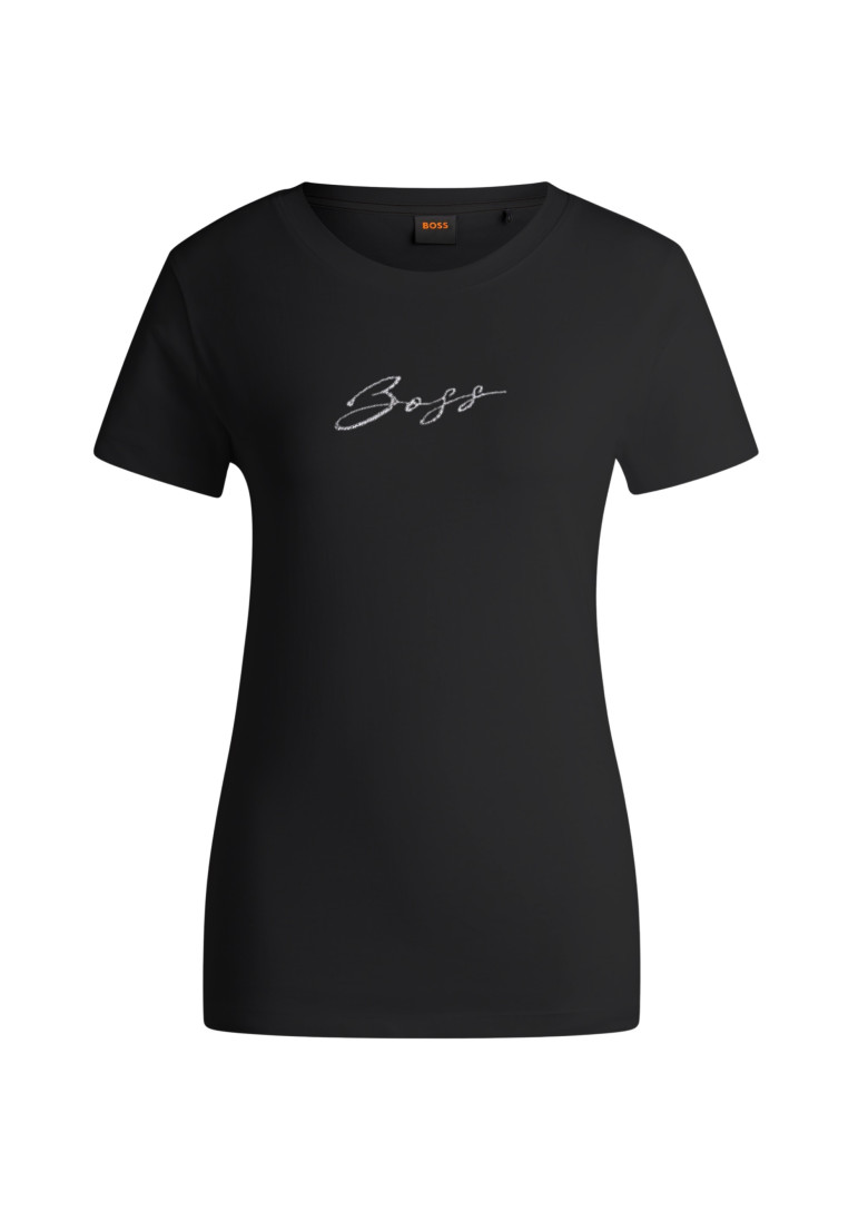 Футболка Slim Fit: приталений силует, але не надто вузький.