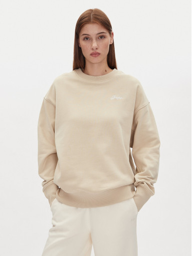 Толстовка Regular Fit: классический крой, средняя свобода движений.