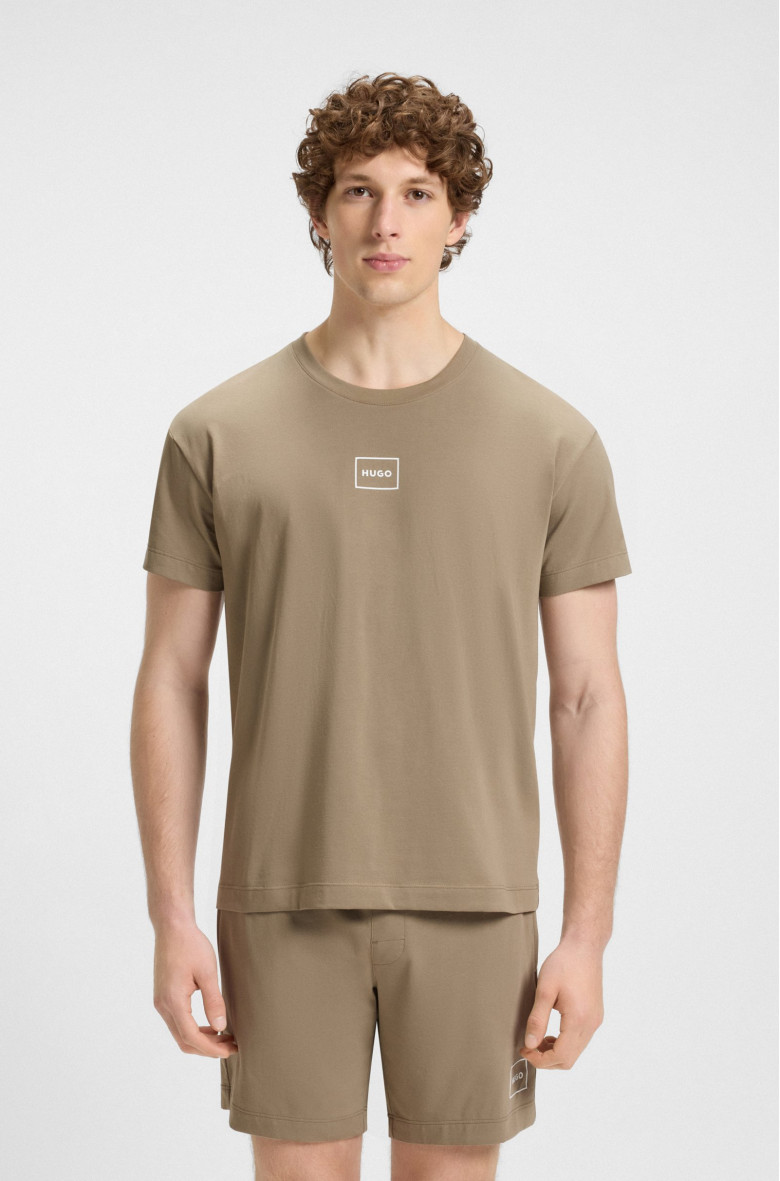 Футболка Relaxed Fit: вільний крій для максимального комфорту.