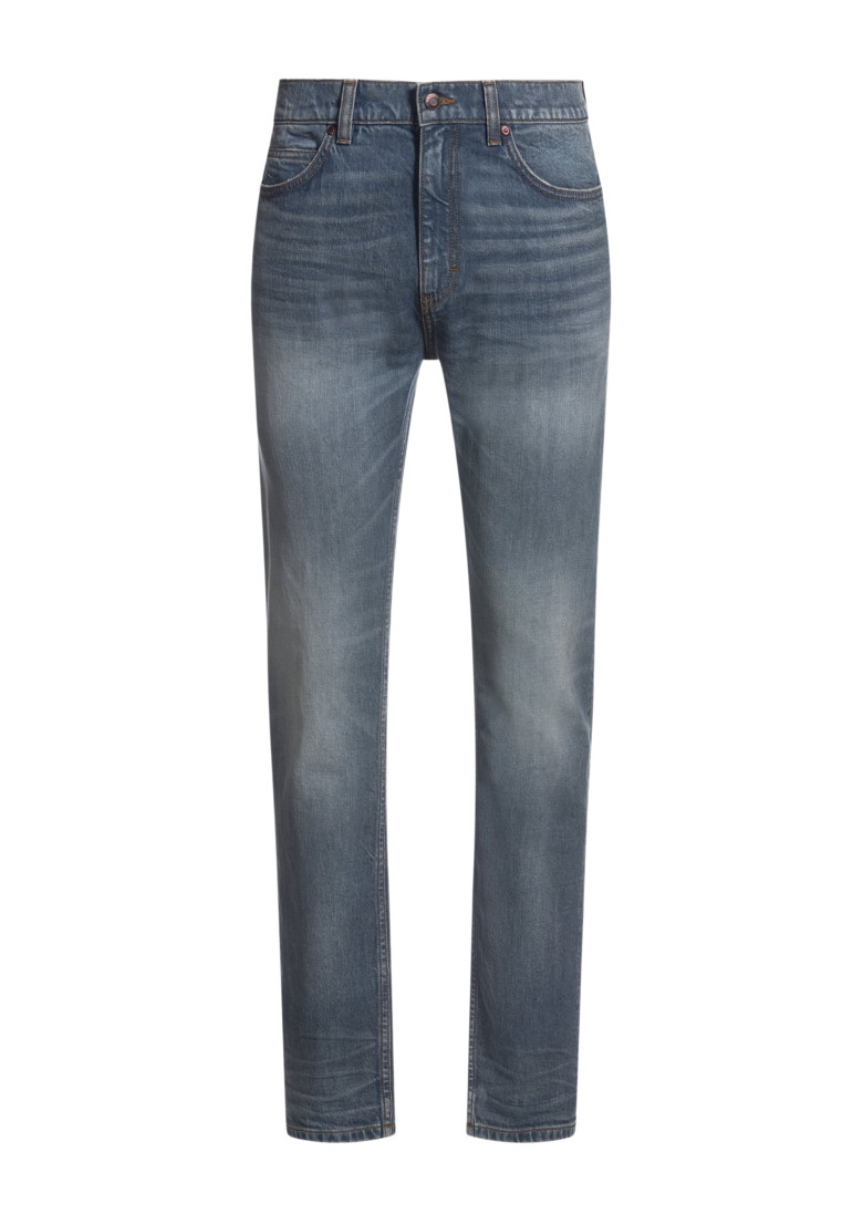Джинси Slim Slim Fit: приталений силует, але не надто вузький. Середня