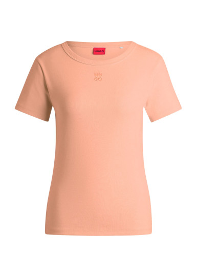 Футболка Regular Fit: классический крой, средняя свобода движений.