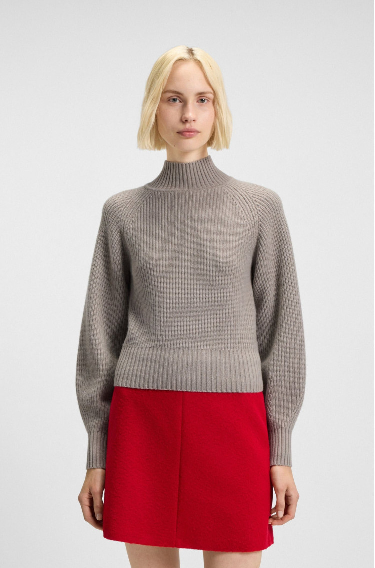Джемпер Slim Fit для жінок (482146), колір Бежевий - №2