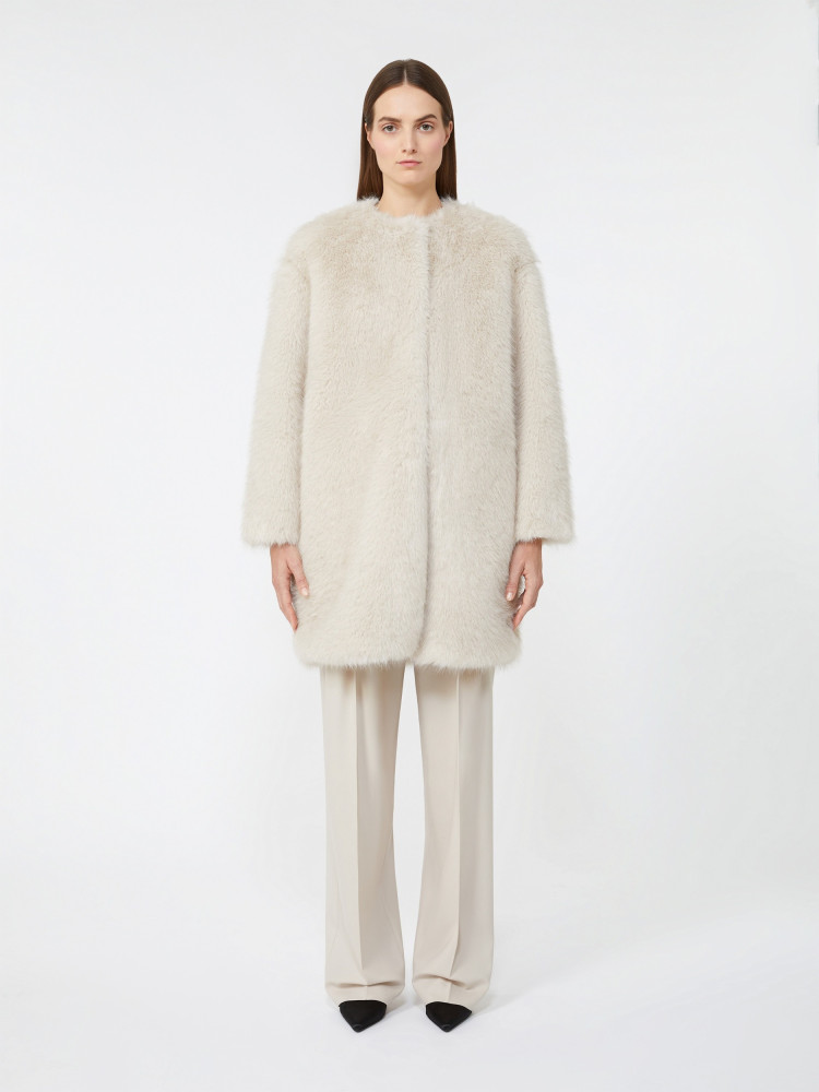 Шуба Regular Fit для жінок (482470), колір Молочний - №3