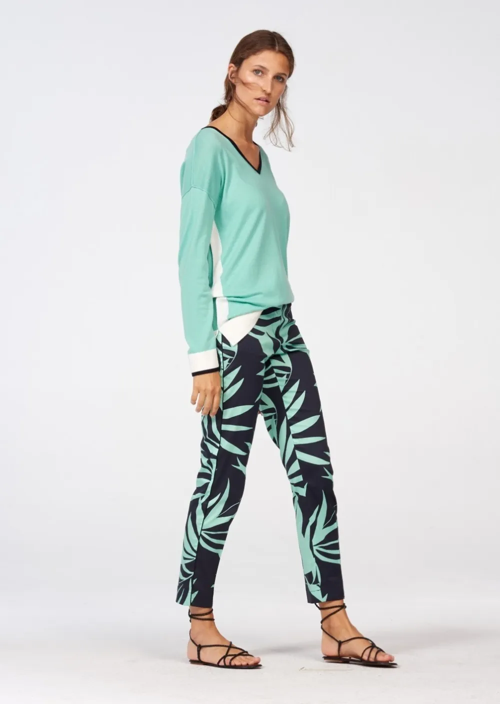 Брюки повсякденні Slim Fit для жінок (460551), колір Чорний - №2