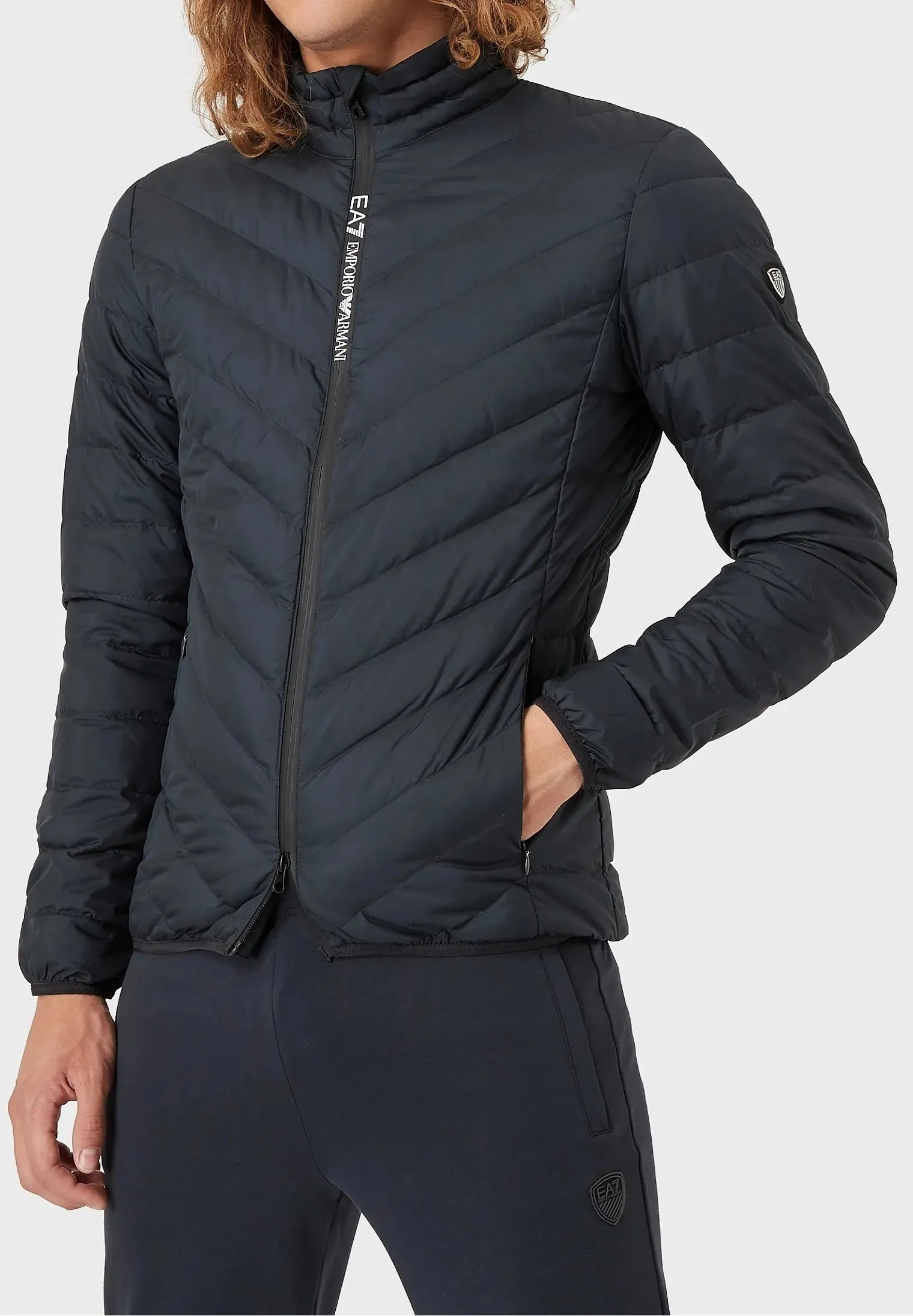 Пуховик тонкий Slim Fit