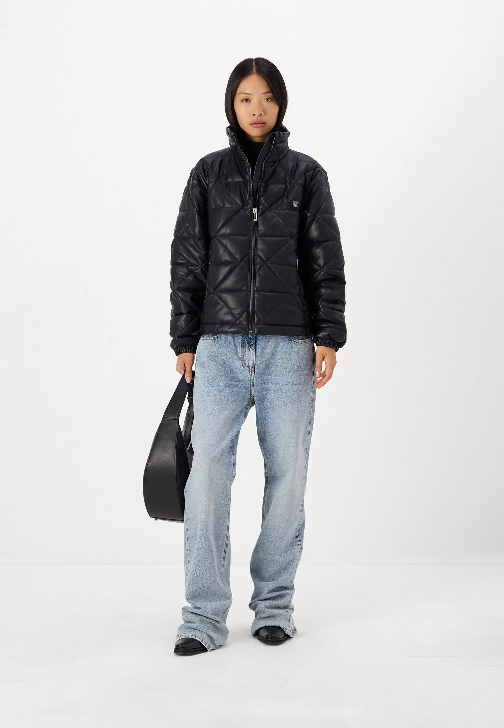 Куртка Regular Fit для жінок (477478), колір Чорний - №3