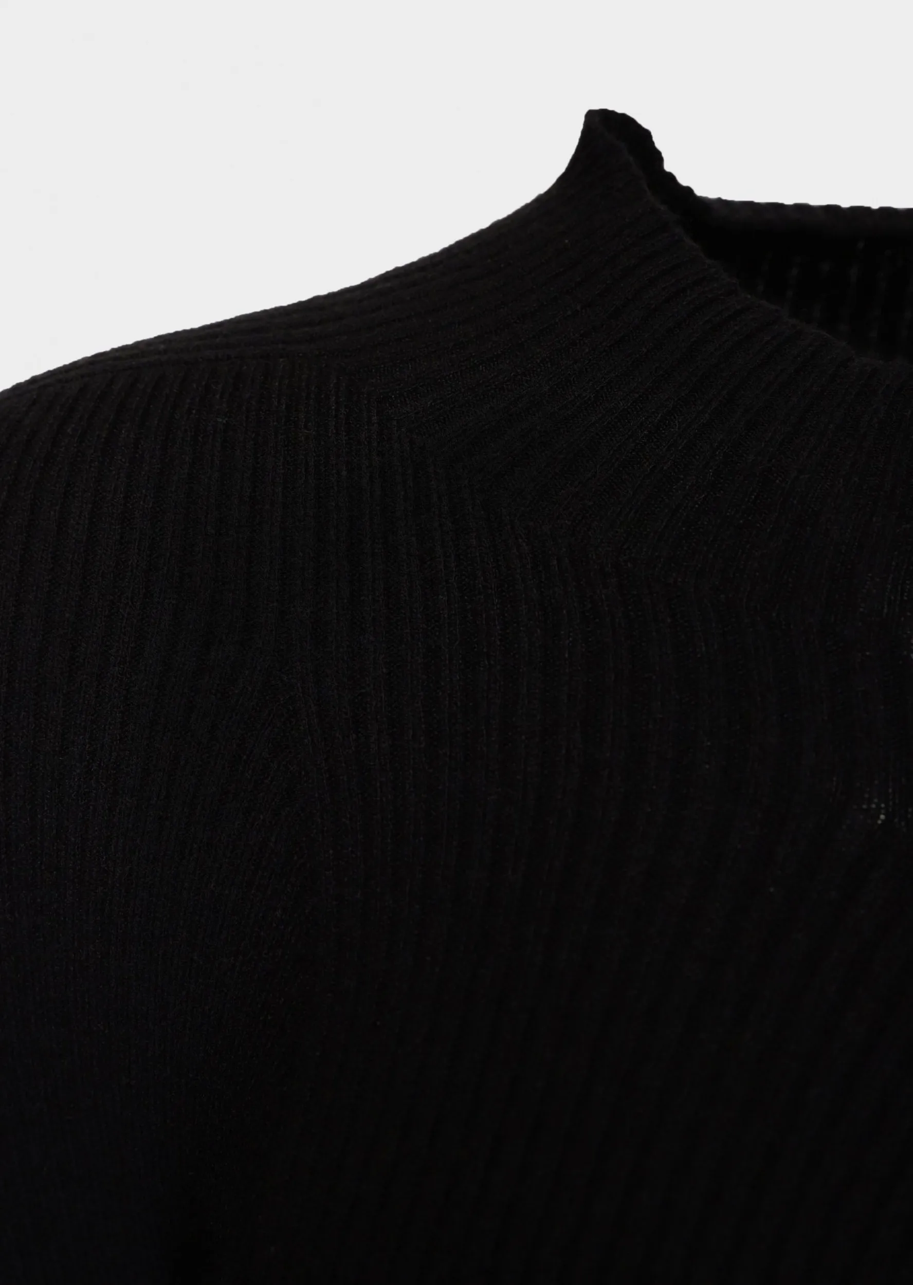 Джемпер Slim Fit для жінок (477665), колір Чорний - №5