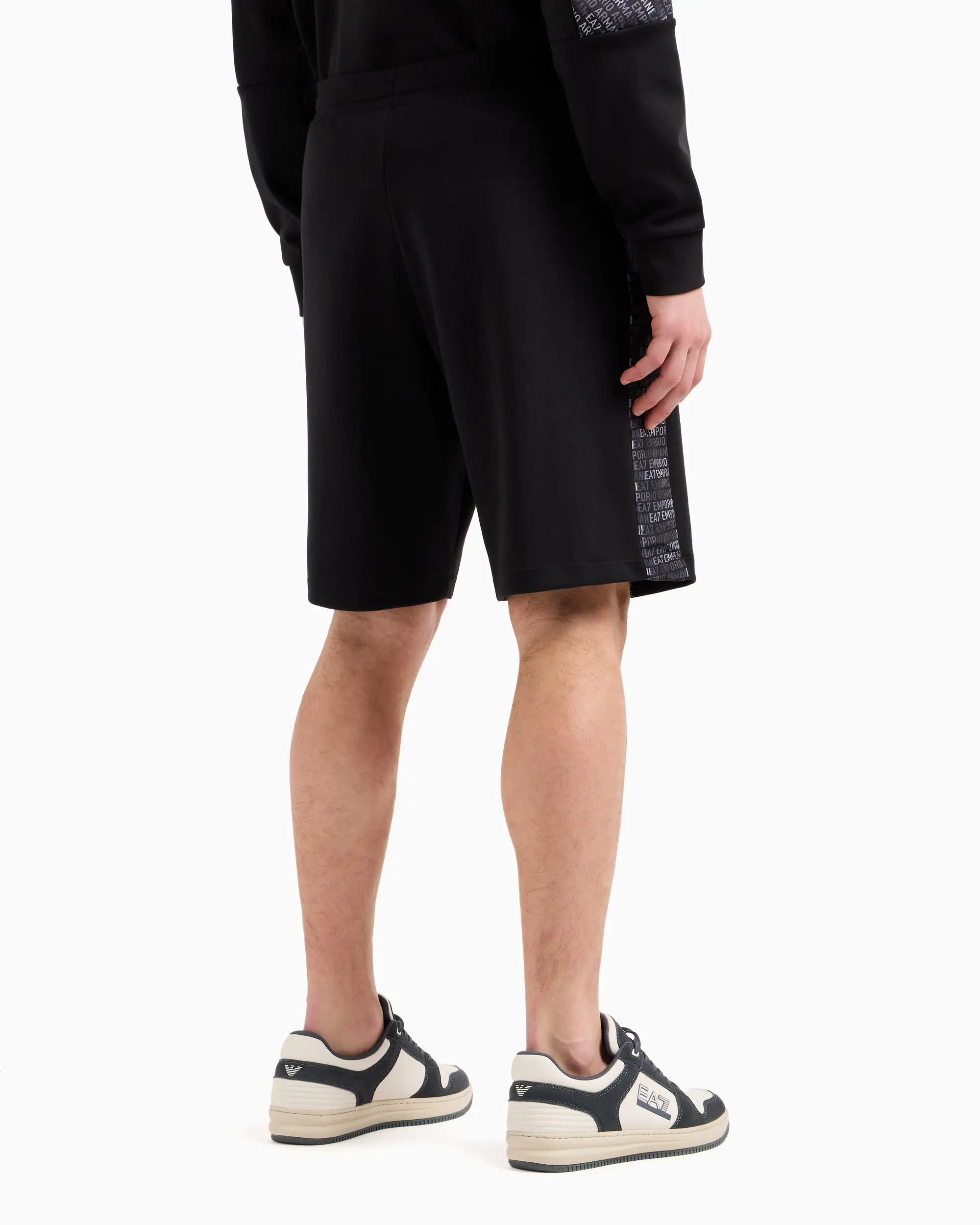 Шорти Regular Fit для чоловіків (478661), колір Чорний - №4