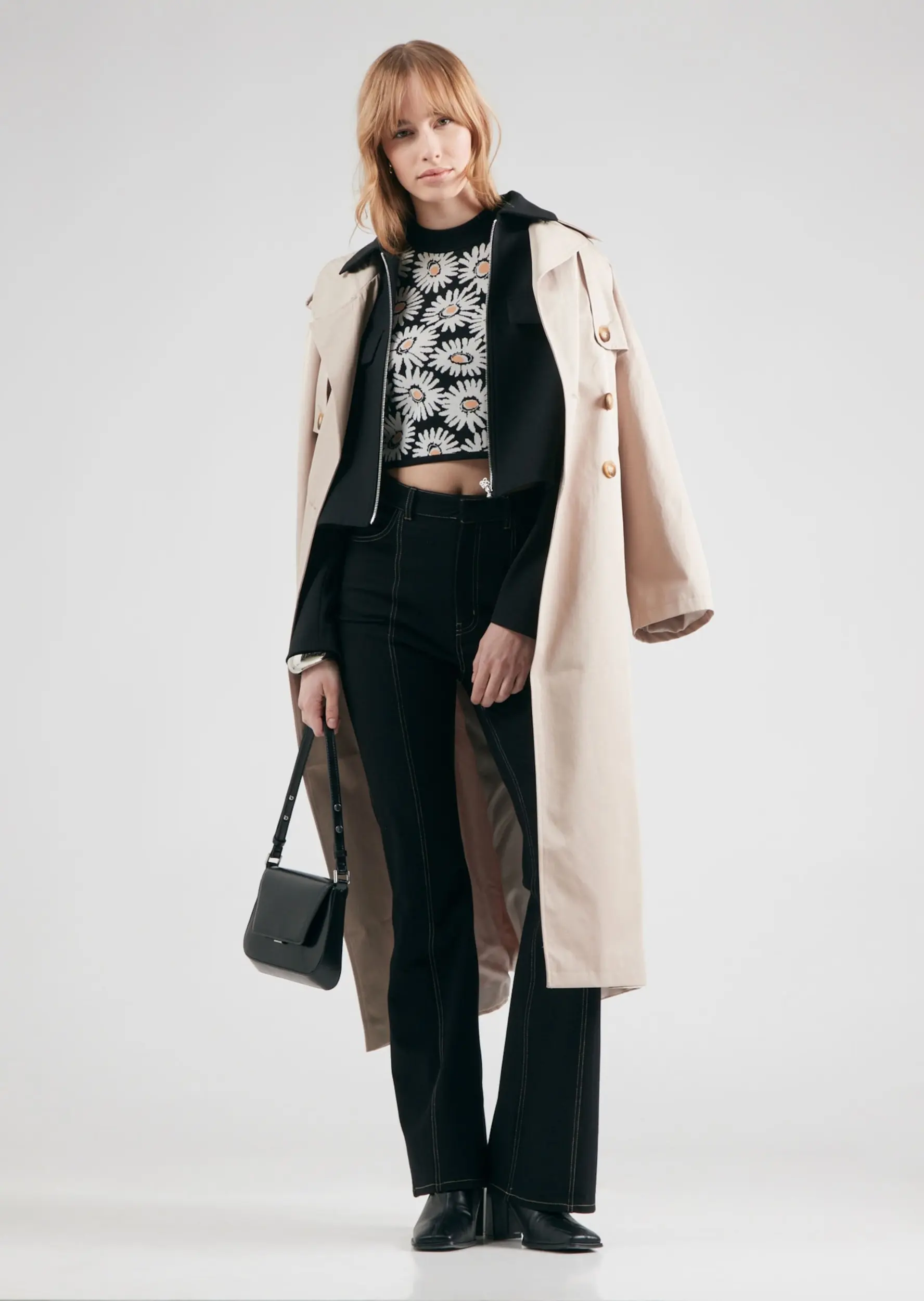 Футболка трикотажна Slim Fit для жінок (480019), колір Чорний - №3