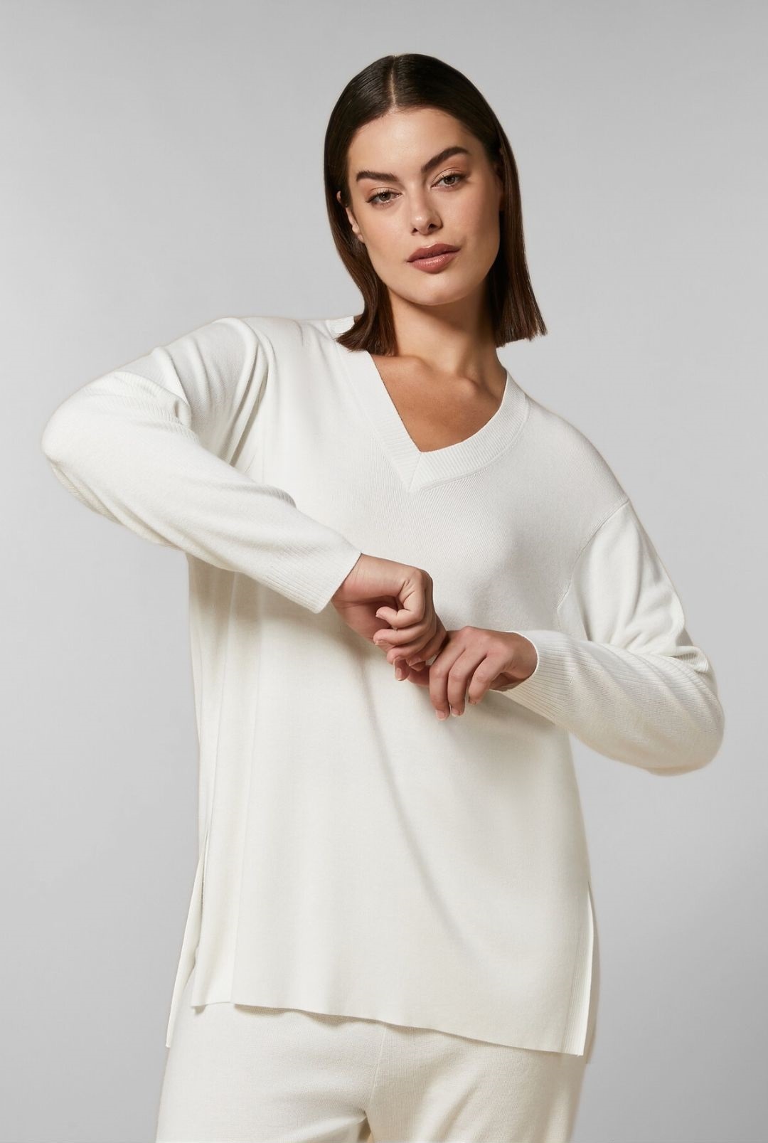 Джемпер Regular Fit для жінок (474863), колір Молочний - №2