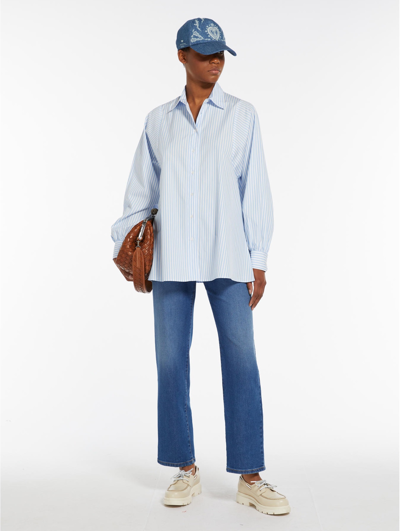 Джинсы Regular Regular Fit Средняя