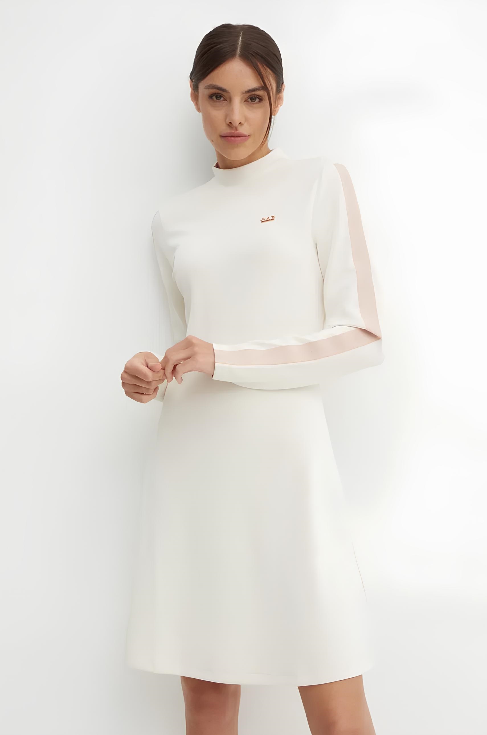 Платья мини Slim Fit