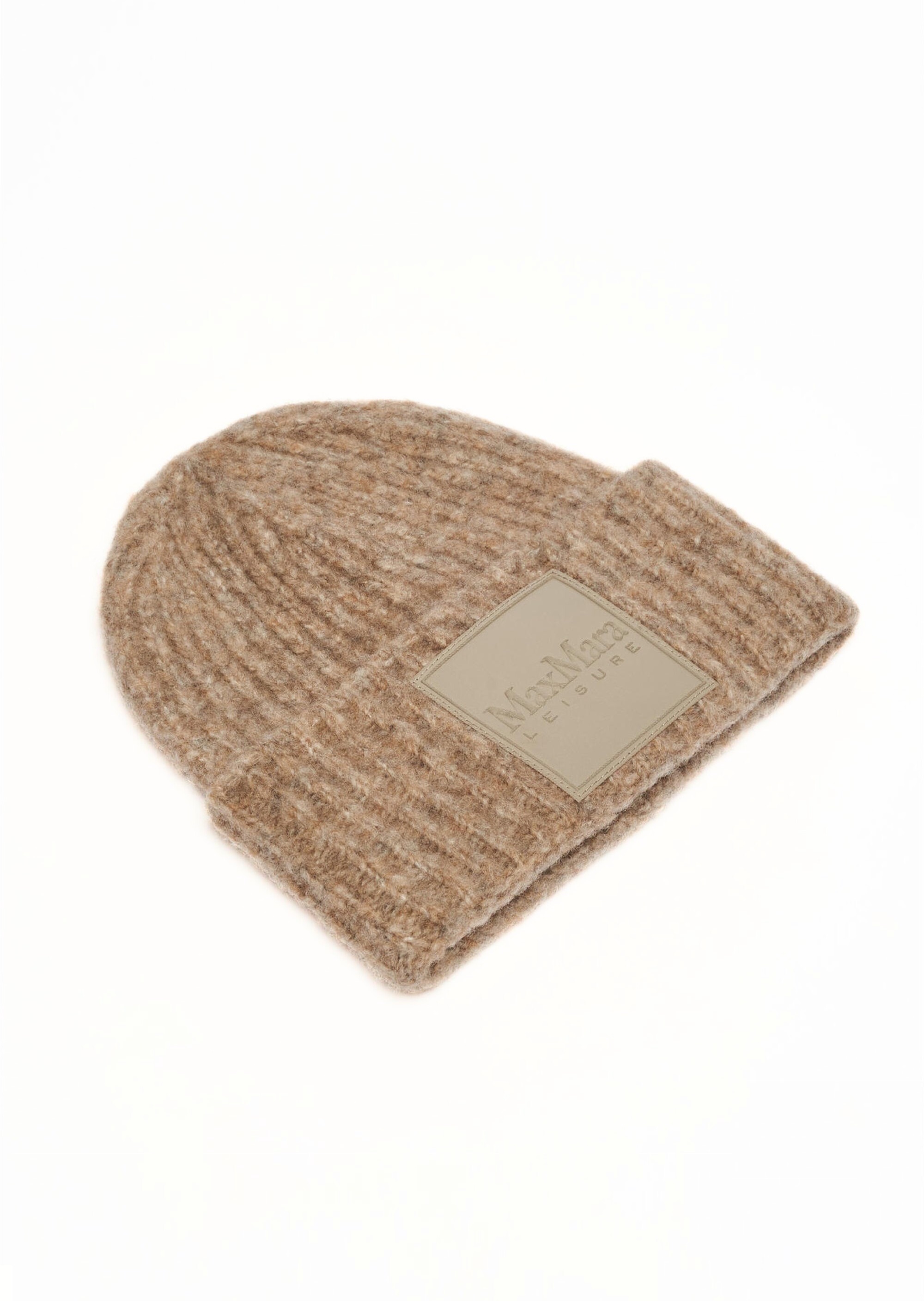 Шапка Regular Fit