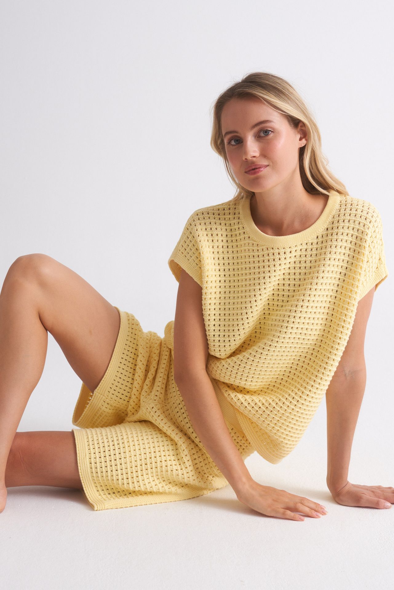 Шорти Regular Fit для жінок (480273), колір Жовтий - №3